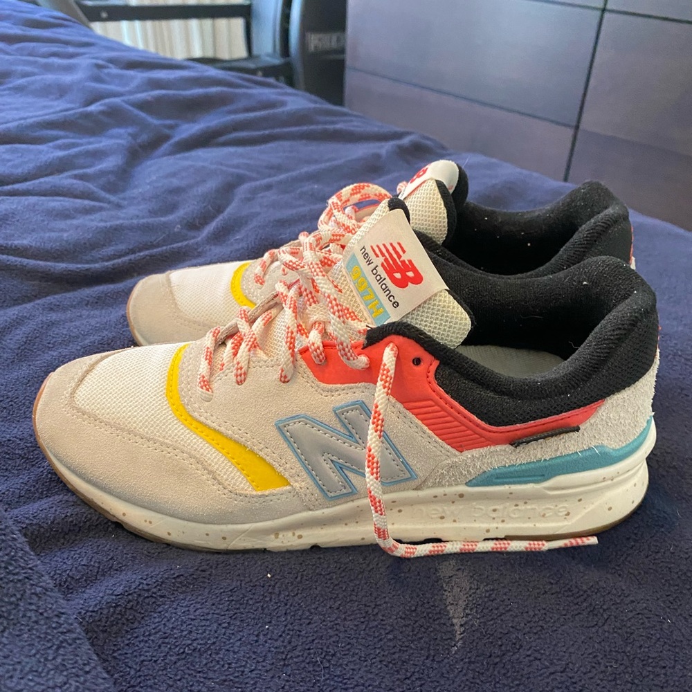 New Balance Women 997 size 7.5. Worn twice and like new.
